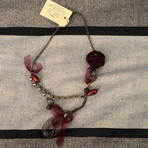 Elegant Burgundy and Gold Necklace